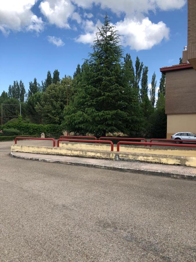 Хостел Residencia Hospital Del Rey Бургос Экстерьер фото