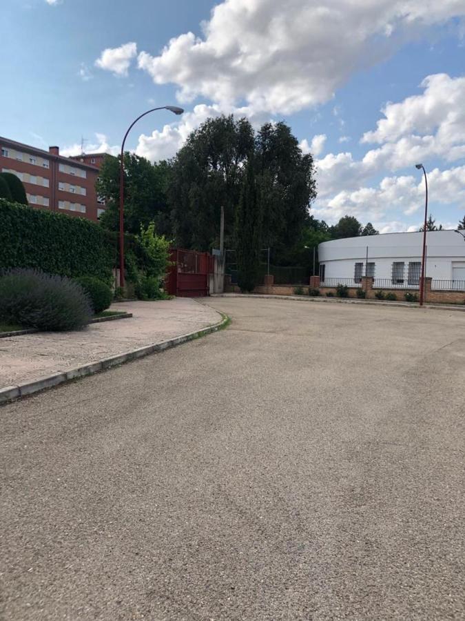 Хостел Residencia Hospital Del Rey Бургос Экстерьер фото